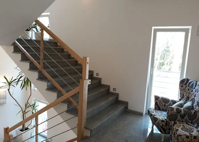 Godycki 2 * Погожелица